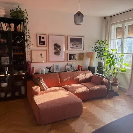 Lejlighed Charming & Quiet Retreat In The Heart Of *