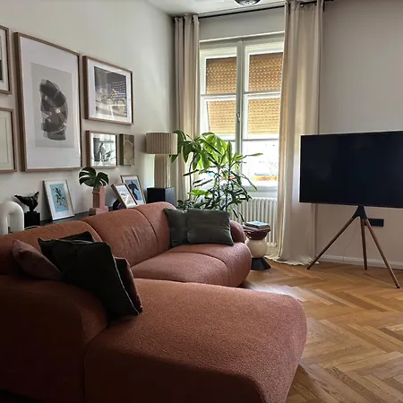 Charming & Quiet Retreat In The Heart Of Apartman *