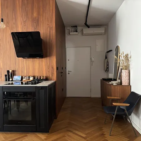 Charming & Quiet Retreat In The Heart Of Lublaň