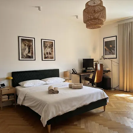 Charming & Quiet Retreat In The Heart Of * Lublaň